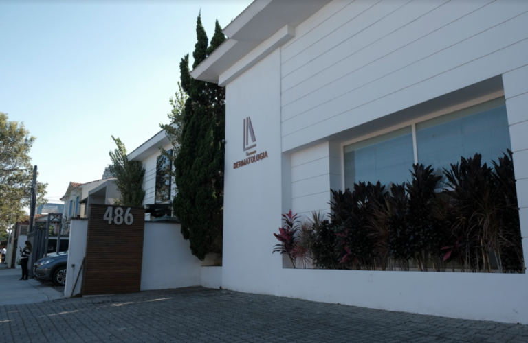 Dra Camila Putti - Atendimento em SP